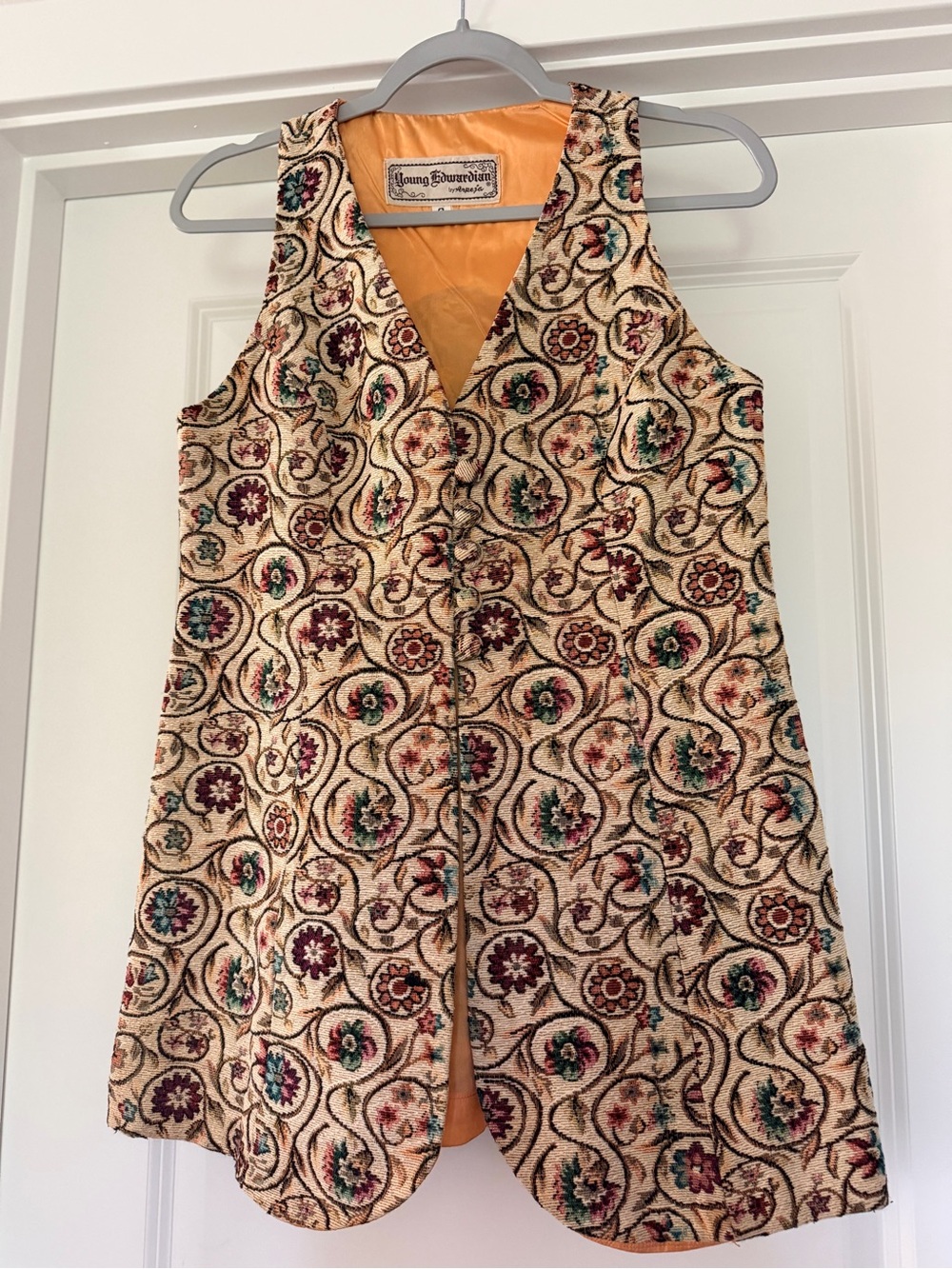 Vintage Young Summerset Embroidered Tapestry Vest in Cream and Burgundy